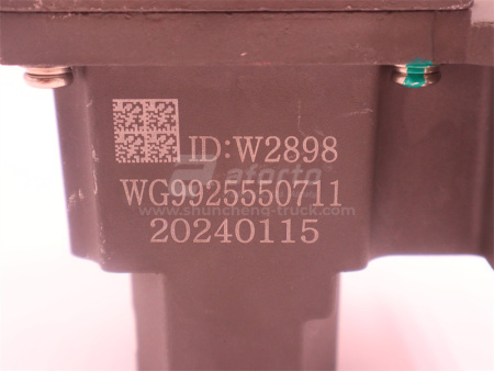 Клапан перелива топливных баков Sitrak C7H