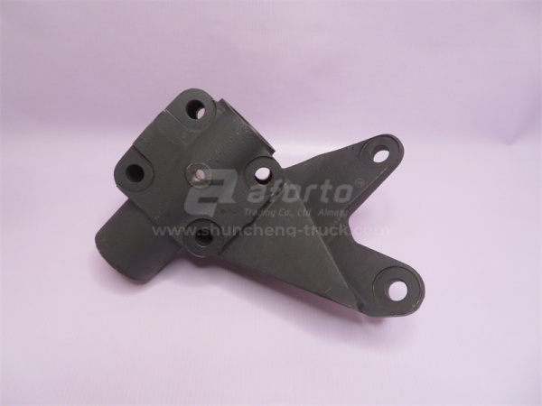 Кронштейн поворотного кулака HOWO 2007 левый (оригинал)