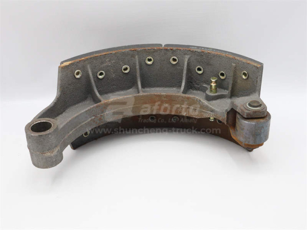 Колодки тормозные передняя HOWO TX/2020