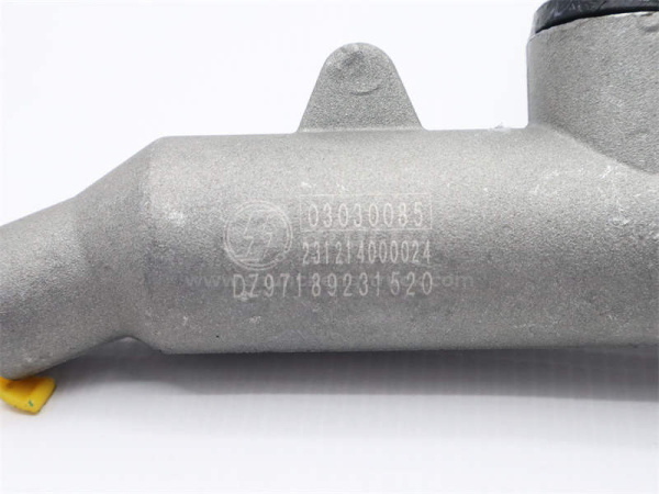 Цилиндр сцепления главный SHAANXI M3000/L3000/H3000S 31520 (оригинал)