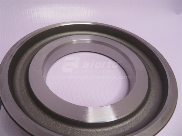 Кольцо распорное сальника ступицы задней HOWO AC16 110*190*36 (оригинал)