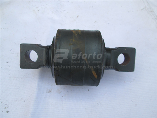 Сайлентблок тяги реактивной DONGFENG TIANLONG/DALISHEN 95*67*152*21