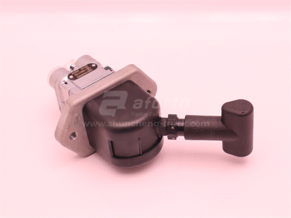 Клапан воздушный стояночного тормоза SHAANXI F2000/X3000/X5000/L3000/прицеп (2 отверстия) (оригинал)