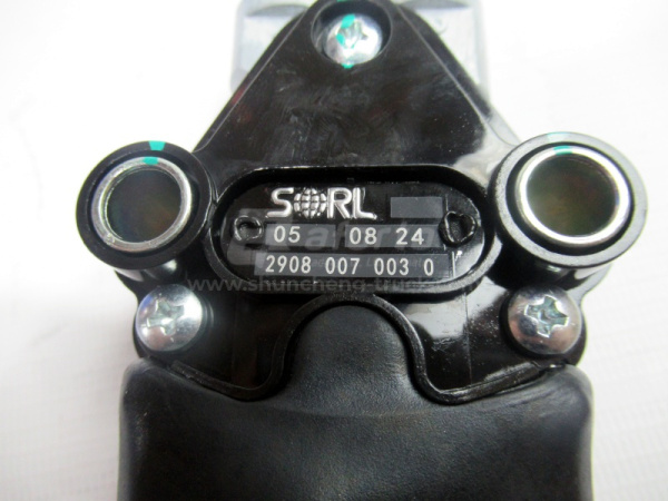 Пневморегулятор уровня пола кабины MERECEDES Actros 4640070110