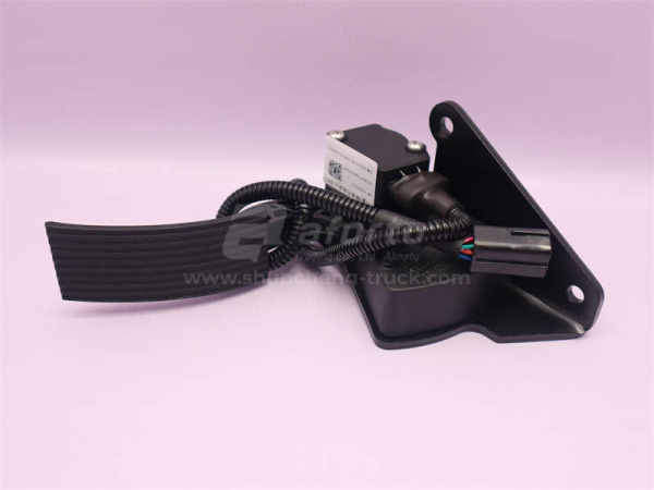 Педаль газа SHAANXI X3000 с датчиком положения (оригинал)