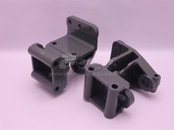 Кронштейн рессоры HOWO TX380/TX400/TX440 передний левый