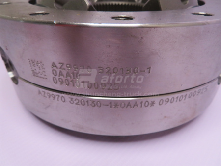 Дифференциал HOWO 70T AC26 среднего моста межосевой в сборе без вала