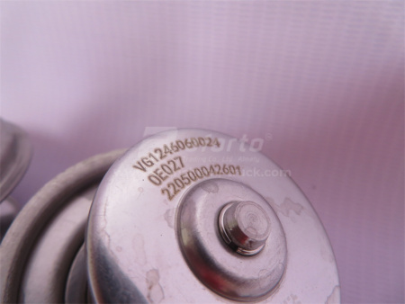 Термостат HOWO 70T D12 80° (оригинал)