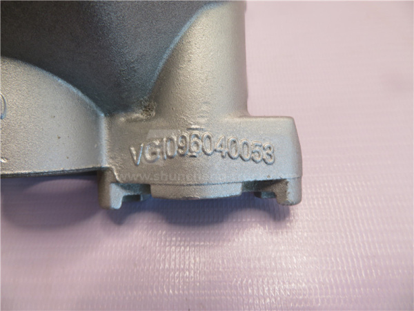 Крышка клапана SINOTRUK Euro III (4 клапана) низ