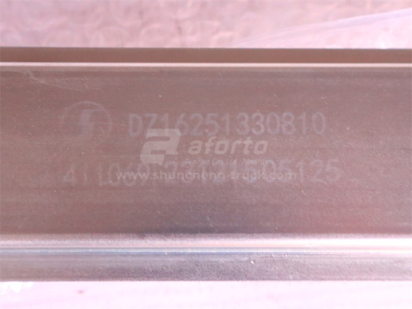 Стеклоподъемник SHAANXI X6000 электрический левый (оригинал)