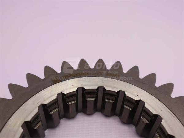 Шестерня КПП HW15710/19710 вторичного вала 4 передачи новая модель