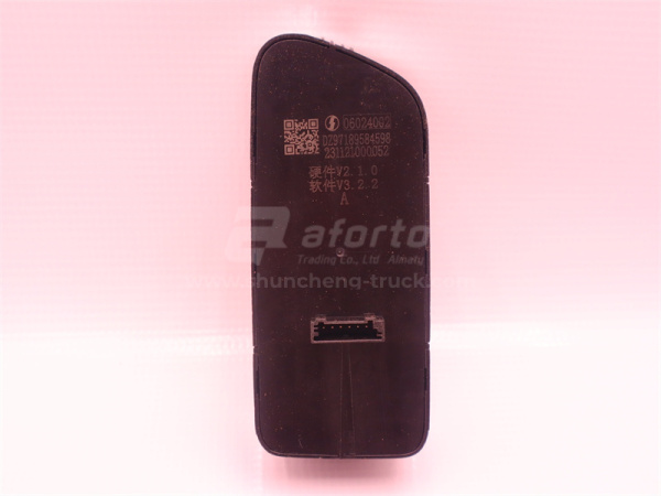 Переключатель стеклоподъёмника SHAANXI X6000/X5000 левой (оригинал)