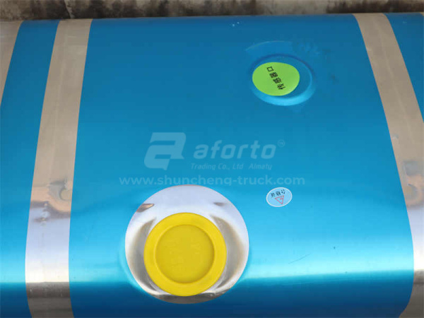 Бак топливный HOWO/T5G310 300L 98*62*54 S = 2.0 квадратный