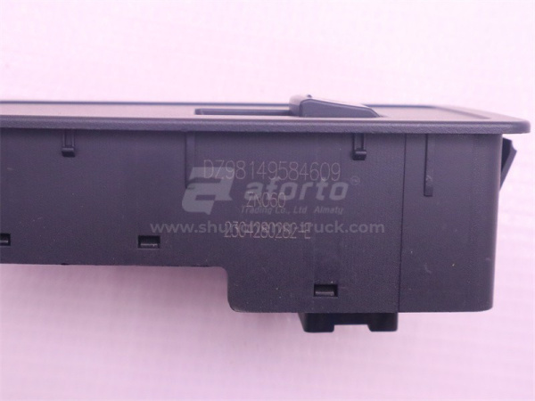 Переключатель стеклоподъёмника SHAANXI L3000 правый