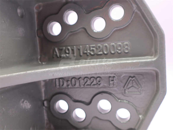 Кронштейн ограничитель хода рессоры задней HOWO 70T (оригинал)