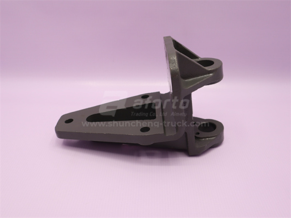 Кронштейн рессоры HOWO 8*4 передней подвески задней (оригинал)