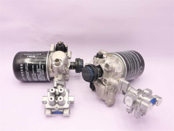 Осушитель воздуха SHAANXI X3000/L3000 в сборе с предохранительным клапа