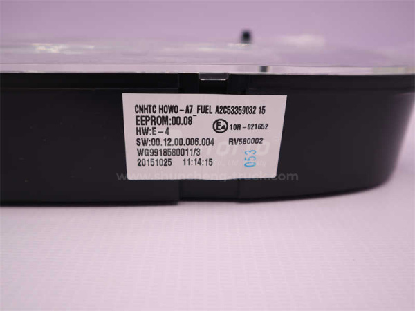 Щиток приборов HOWO A7 (оригинал)