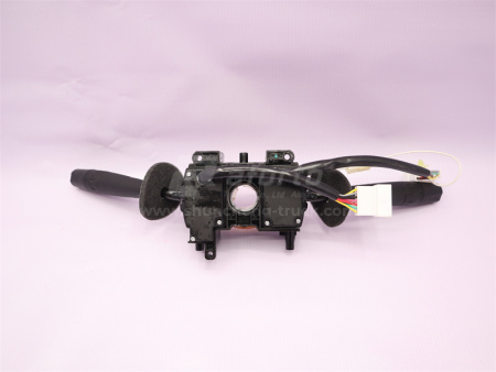 Переключатель света и поворотов подрулевой SHAANXI M3000/L3000 с проводком (оригинал)