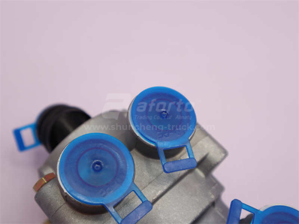 Цилиндр тормозной главный SHAANXI F3000/X3000 (4 отв) (оригинал)