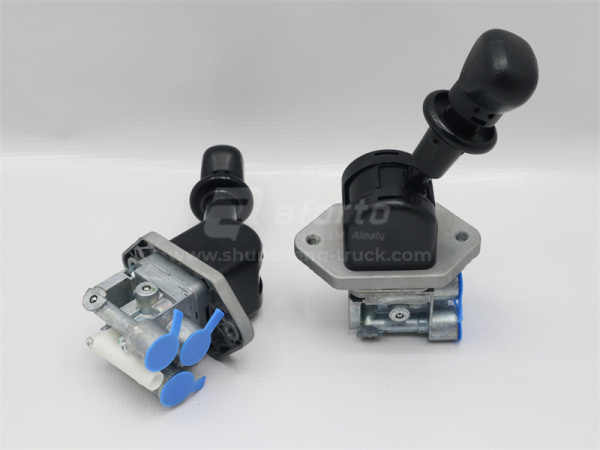 Клапан воздушный стояночного тормоза SHAANXI (3 отверстия сбоку 16MM) SORL