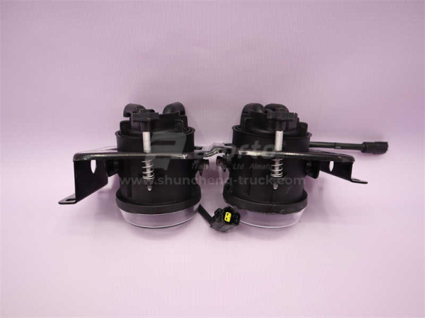 Фара HOWO 2007 противотуманная левая (оригинал)