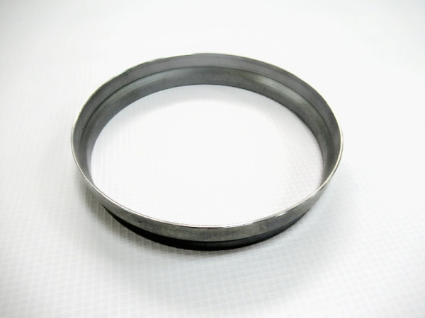 Диск маслоотражательный дифференциала HDZ425/L3000 среднего моста (оригинал)