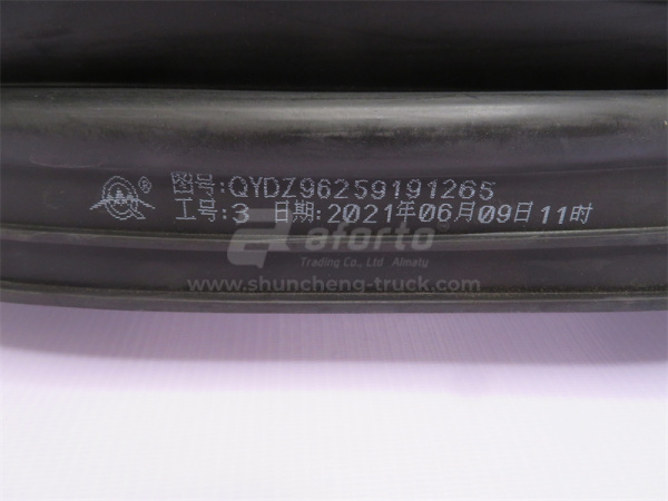 Гофра воздухозаборника SHAANXI M3000/H3000S QINYAN