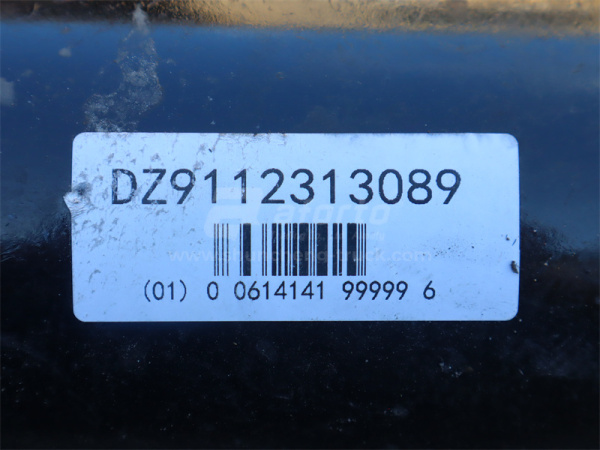 Кардан 890мм фланец-180 крестовина-57 отв.-4 SHAANXI F2000 8*4 с подвесным