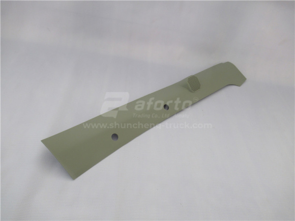 Накладка обтекателя кабины SHAANXI M3000 внутреньяя правая новая модель