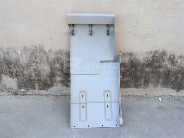 Брызговик SHAANXI F3000 переднего колеса желтый левый