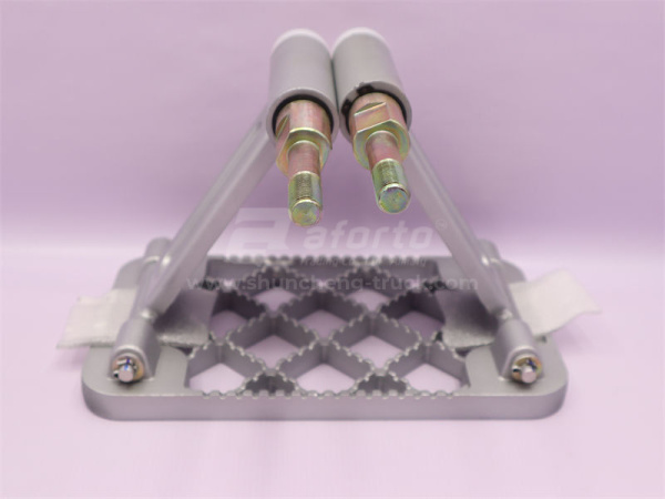 Ступень SHAANXI X3000 нижняя откидная (оригинал)