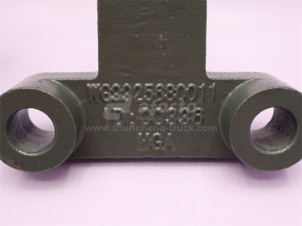 Скоба стабилизатора HOWO 2010 переднего