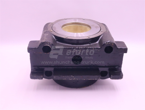 Картер балансира HOWO 2007 4 отв. с втулка/