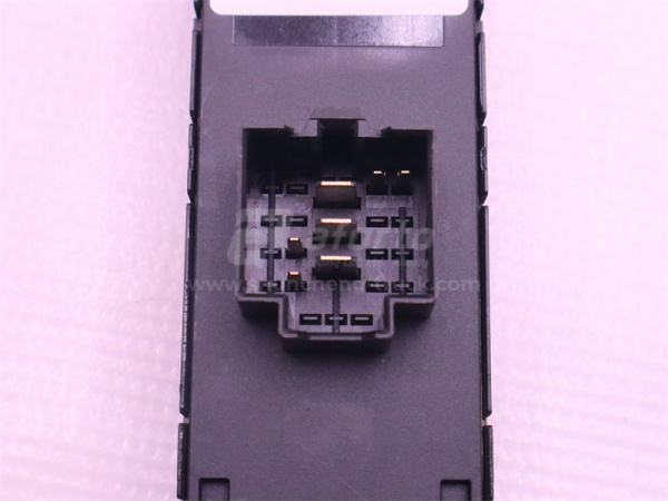 Переключатель стеклоподъёмника SHAANXI X3000/X5000 5120 правой