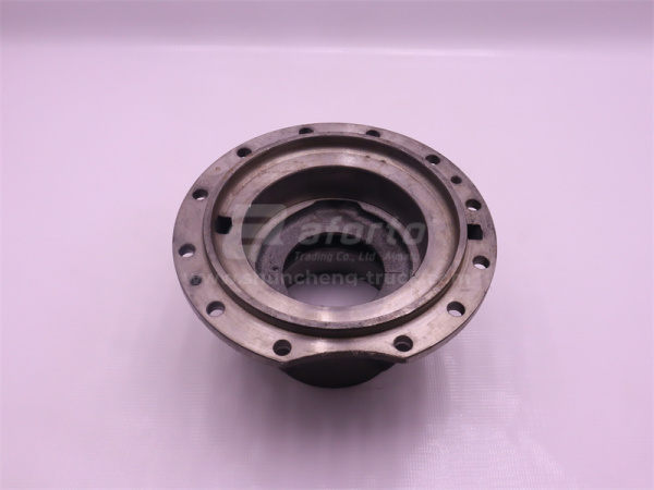 Крышка картера редуктора STEYR заднего моста (i=5,73x6,72x7,49x8,4)