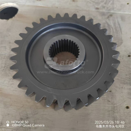 Шестерня SINOTRUK MCP16 среднего моста ведущая Z = 32