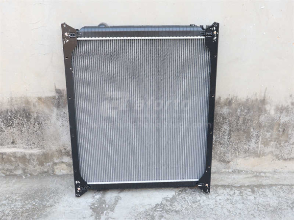 Радиатор охлаждения HOWO 0270 пластмассовый