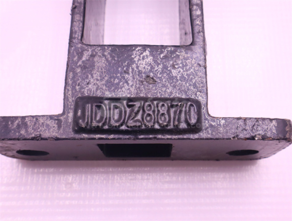 Кронштейн радиатора SHAANXI X3000/F3000/X5000 самосвал левый