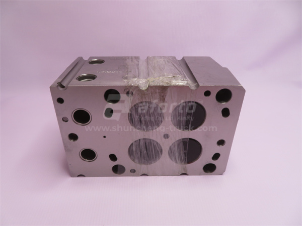 Головка блока WEICHAI WP10.336E53 (4 клапана) в сборе с клапанами