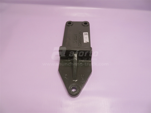 Кронштейн подушки двигателя HOWO 2010 задней 16мм