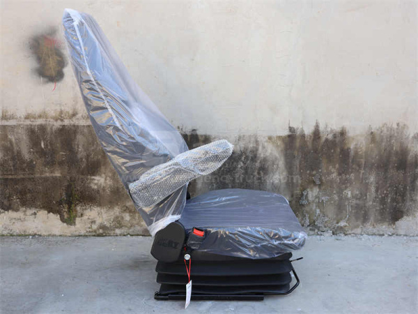 Кресло водителя SHAANXI F2000 пневматическое (оригинал)