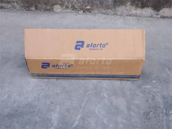 Кардан 720мм  фланец-180 крестовина-52 отв.-4 SHAANXI X3000/L3000