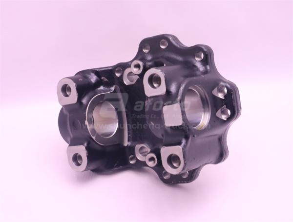 Кулак поворотный HOWO TX/2020/HOWO 30T/HOWO 40T левый