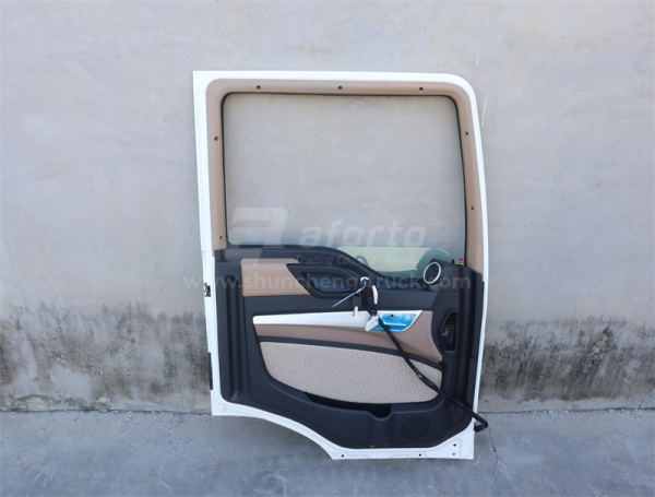Дверь кабины HOWO T5G/C7H/TX в сборе белый левая