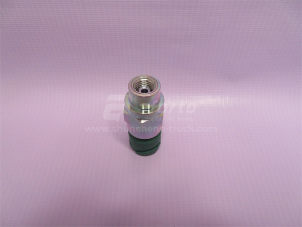 Датчик стоп сигналов SHAANXI M3000/L3000