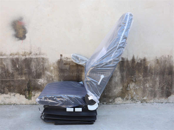 Кресло водителя SHAANXI F2000 пневматическое (оригинал)