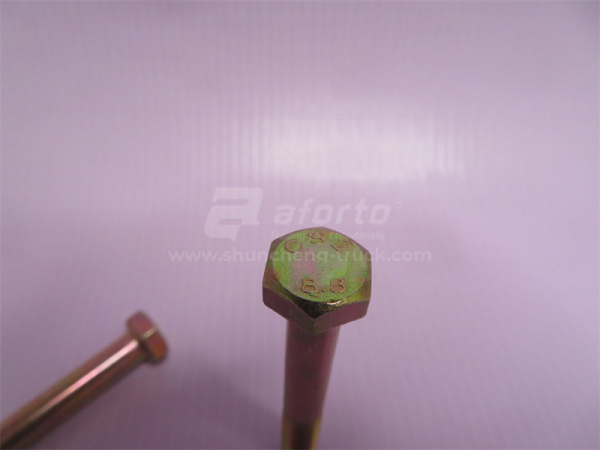 Болт 8*60*1.25 крышки термостата HOWO  (оригинал)