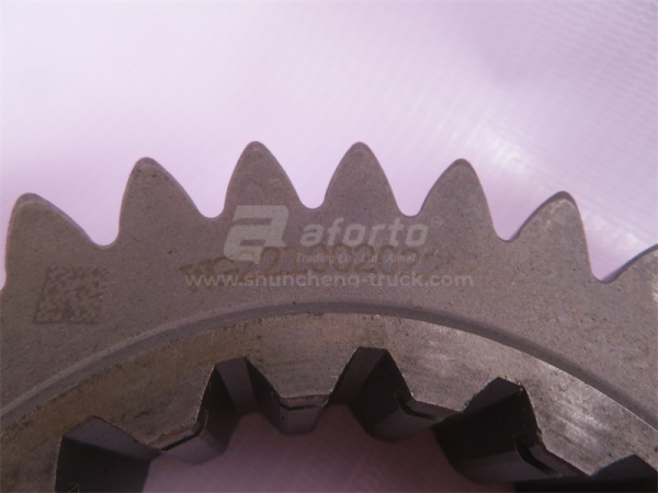 Шестерня КПП HW 15710/19710 первичного вала Z = 32 (оригинал)