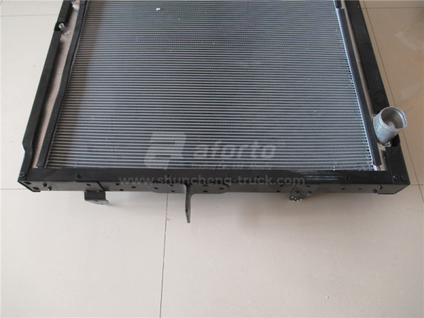 Радиатор охлаждения HOWO A7 алюминиевый